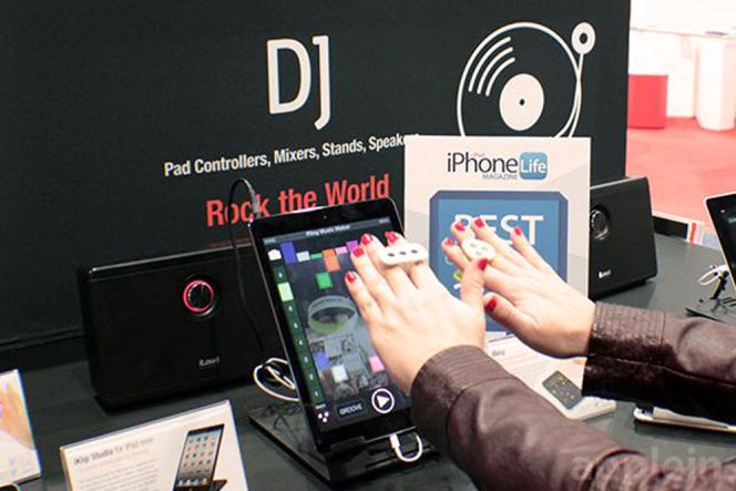 Kendalikan aplikasi musik pada iOS dengan iRing