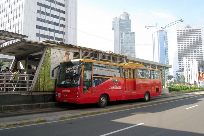 Penumpang setia bus TransJakarta wajib unduh aplikasi KeMana