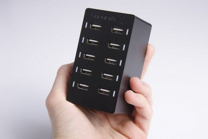 Sabrent, charger yang bisa dipakai 10 perangkat sekaligus