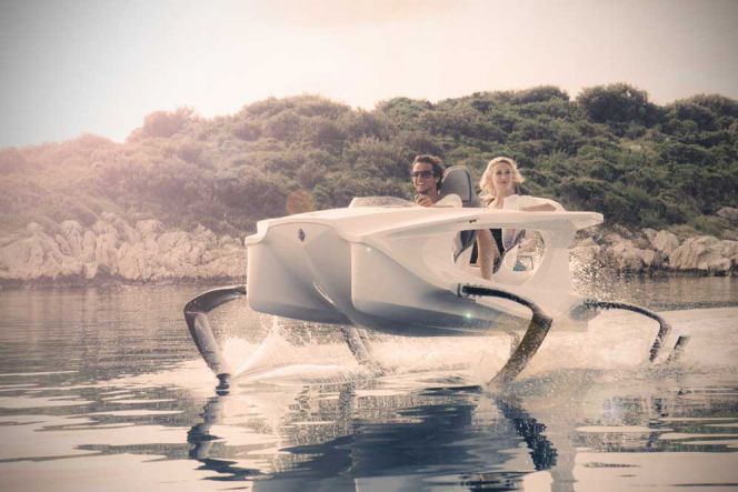 Quadrofoil, kendaraan air bertenaga listrik yang ramah lingkungan