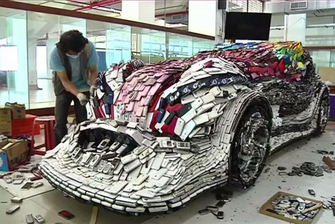 Ini salah satu cara memanfaatkan ponsel bekas untuk karya seni