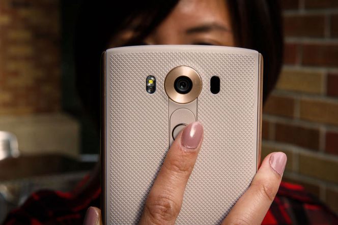 LG V10, ponsel kokoh sekuat tank