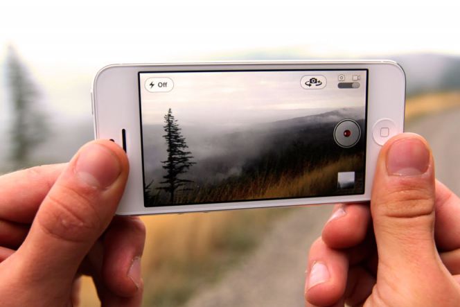 Kamera iPhone duduki peringkat tertinggi di atas Canon & Nikon