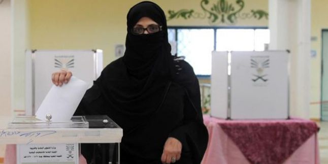 Pertama Kalinya, Wanita Arab Saudi Terpilih dalam Pemilu 