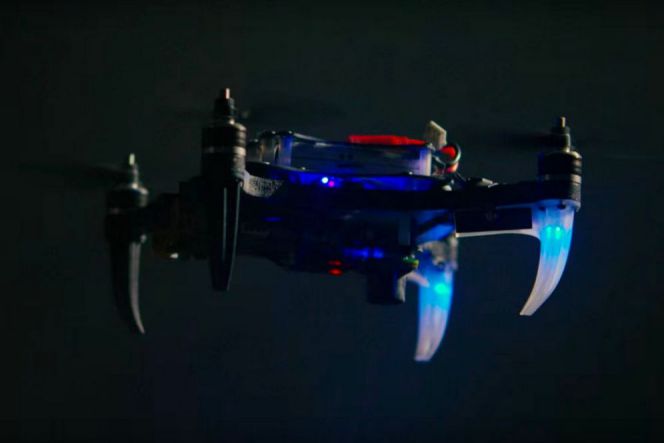 Menyaksikan kemampuan drone Qualcomm Snapdragon saat mengudara
