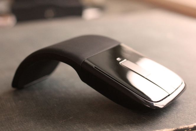 Cari mouse yang awet dan ergonomis? Ini jawabannya...