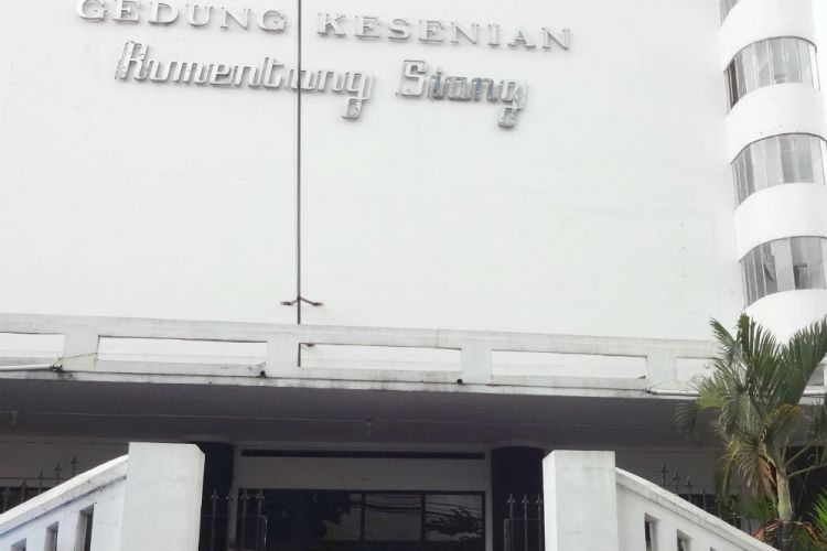 Bandung Rumentang Siang, gedung kesenian