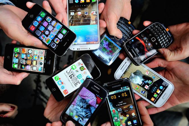 Brand 'HP Cina' apa yang paling laku sepanjang 2015?
