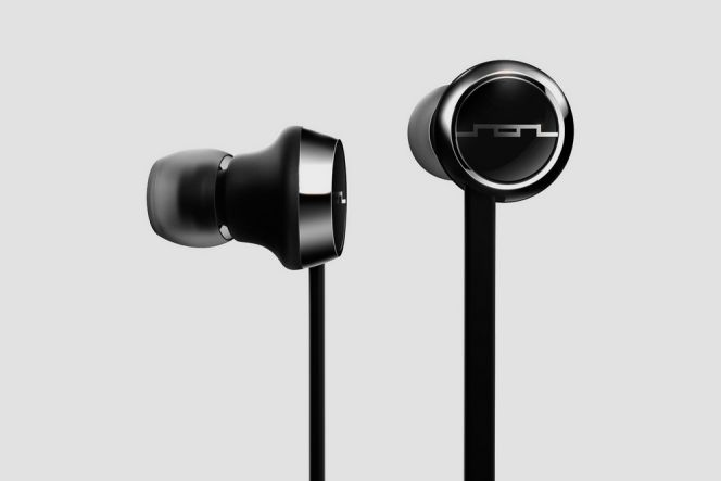 Manusia bisa habiskan 3,5 hari hanya untuk mengurai kabel earphone