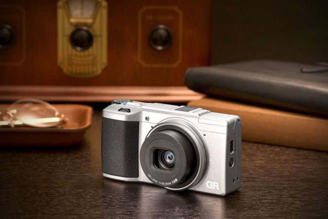 Ulang tahun, Ricoh luncurkan kamera pocket edisi khusus
