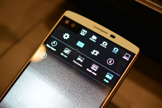 3 Smartphone dengan fitur dua layar yang rilis tahun ini