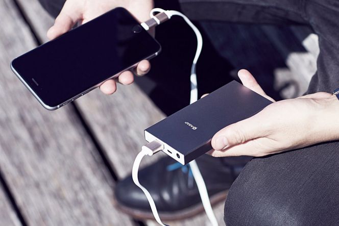 Charger tercepat di dunia, isi daya iPhone 100 persen hanya 5 menit