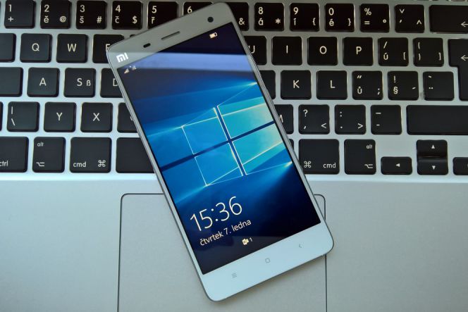 Kapan piranti lunak Windows 10 Mobile diluncurkan?