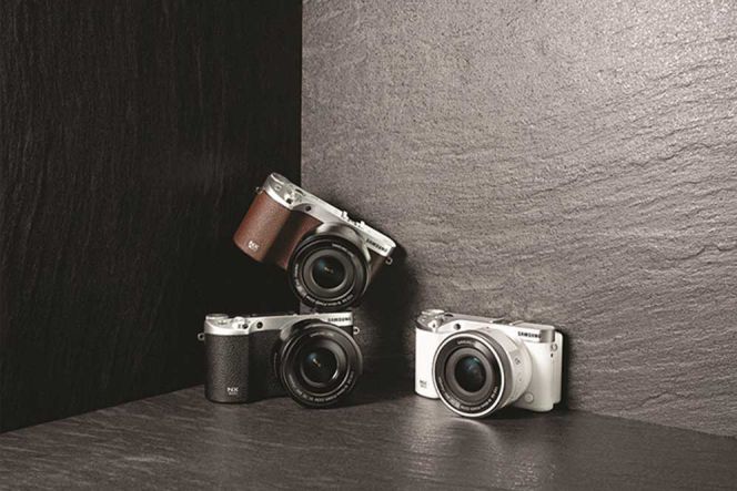 Tak lagi diproduksi, harga kamera mirrorless Samsung turun 