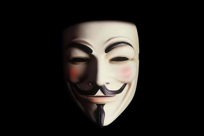 Anonymous nyatakan perang dengan Donald Trump