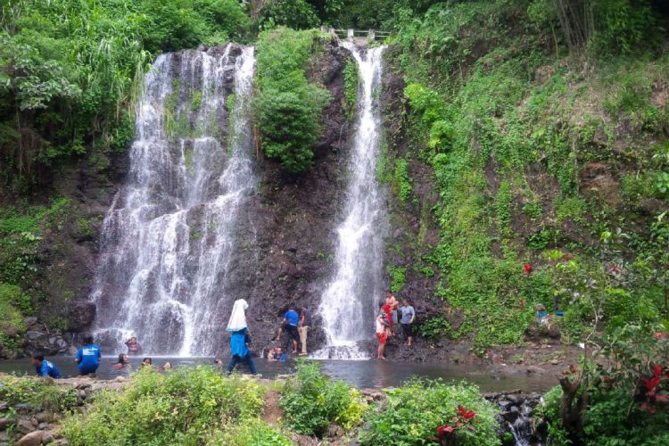 81+ Gambar Air Terjun Asli Terlihat Keren 81+ Gambar Air Terjun Asli Terlihat Keren