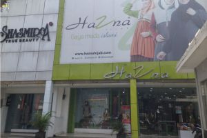 Bandung - Merdeka.com  Uniknya lampu hias bambu kreasi 