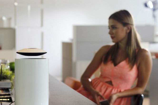 Mars by Crazybaby, speaker Bluetooth yang dapat melayang