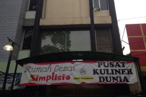 Bandung - Merdeka.com Uniknya lampu hias bambu kreasi Bandung - Merdeka.com Uniknya lampu hias bambu kreasi