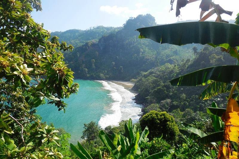 iMalangi Merdeka com Banyu anjlok menikmati air terjun 