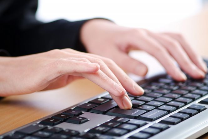 Sebagian orang suka klik iklan online, Anda?