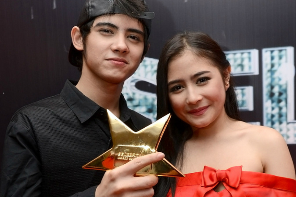 Pengakuan Prilly Latusoncina Pacaran dengan Aliando ...