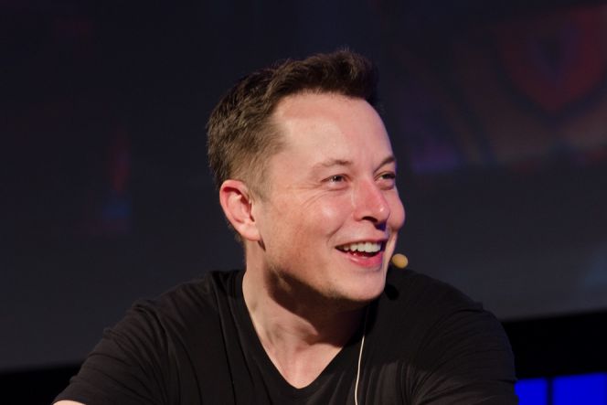Tesla sedang siapkan kendaraan rahasia pengganti bus