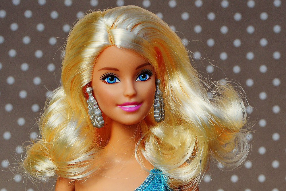 Berapa Sebenarnya Umur Barbie  Sekarang  Money id