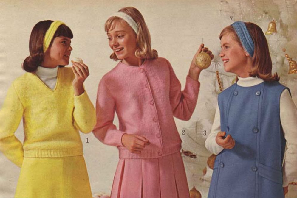 Bergaya Tahun  60  an Ini 7 Item Fashion  Ini Wajib Anda 