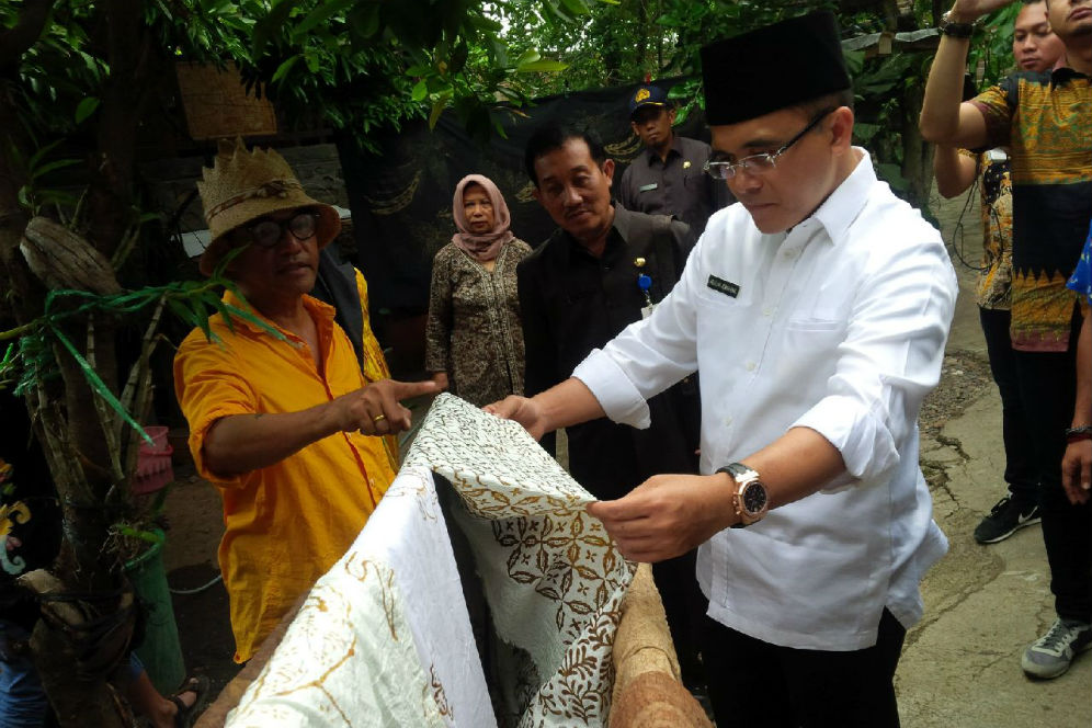  Banyuwangi  Merdeka com Baju  Using untuk PNS akan 