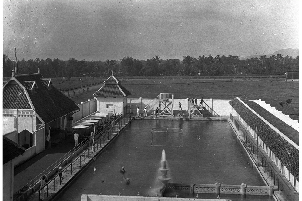 Malang Merdeka com Kolam renang Slembat kota Malang 