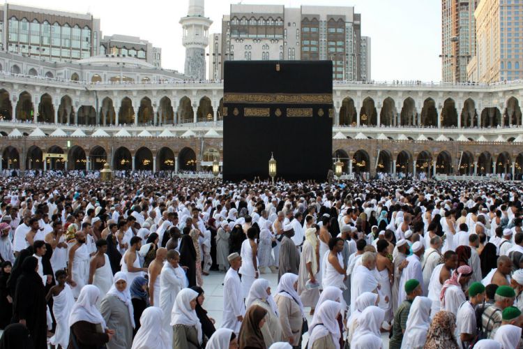 Sejarah Penggunaan Titel Haji  di Depan  Nama  Orang  
