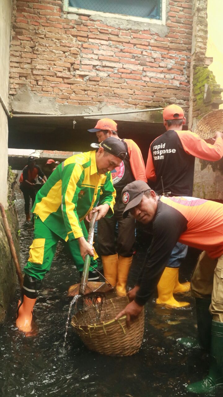 Gambar Kata  Lucu Kerja  Bakti  Top Lucu