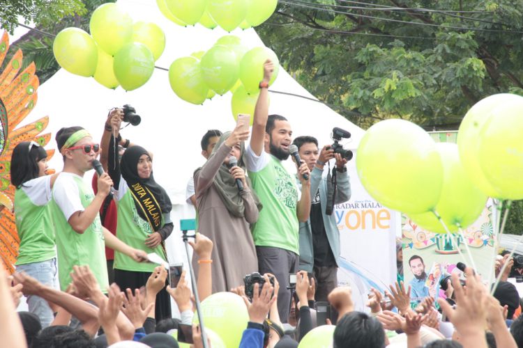 Malang Merdekacom Teuku Wisnu Dan Shireen Sungkar Buat Malang