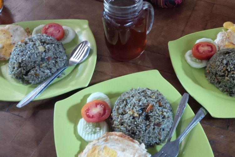 Banyuwangi Merdeka com Nasi goreng kebo keboan khas 