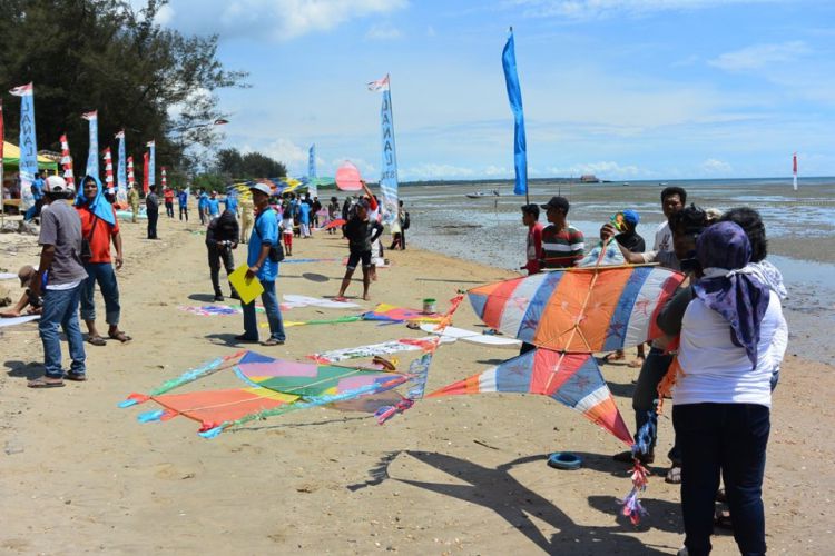 Pantai Tanjung Bara Aquatic Traverseid