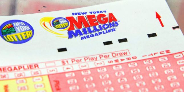 Pria Ini Menang Lotere 2 Kali dalam Sehari Senilai Rp 4 Milyar |  Sooperboy.com