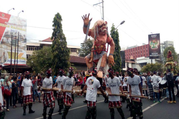 Dari Bali sampai India ramaikan Karnaval Budaya Lintas Agama Semarang