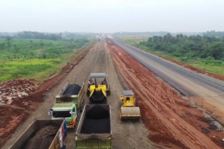 Jalur Lingkar Selatan dan Tol Probowangi bisa tingkatkan perekonomian