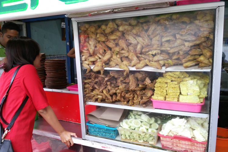 Malang Merdekacom Mencocol Lezatnya Sambal Lalapan Bang