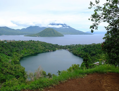 pemandangan kota ternate - Pemandanganoce