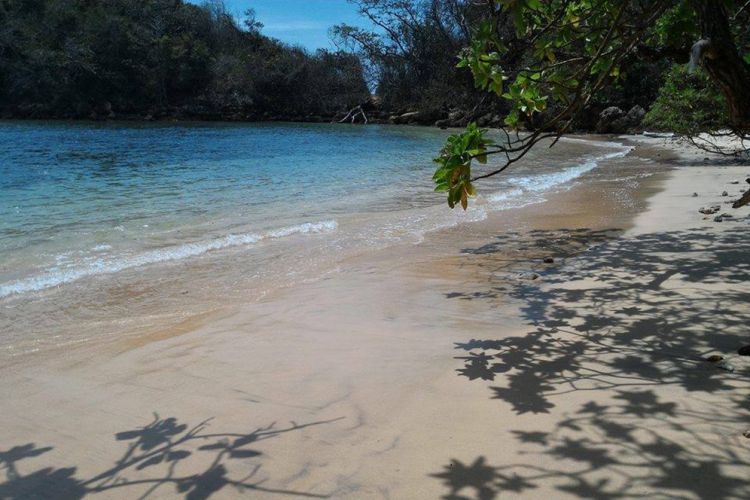 Malang Merdekacom Liburan Yuk Plesir Ke Pantai Banyu