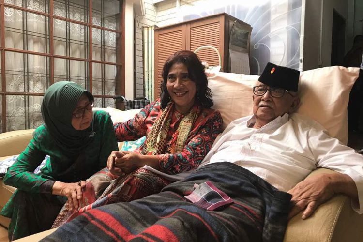 Bandung - Merdeka.com  Bertemu Solihin GP, Menteri Susi 