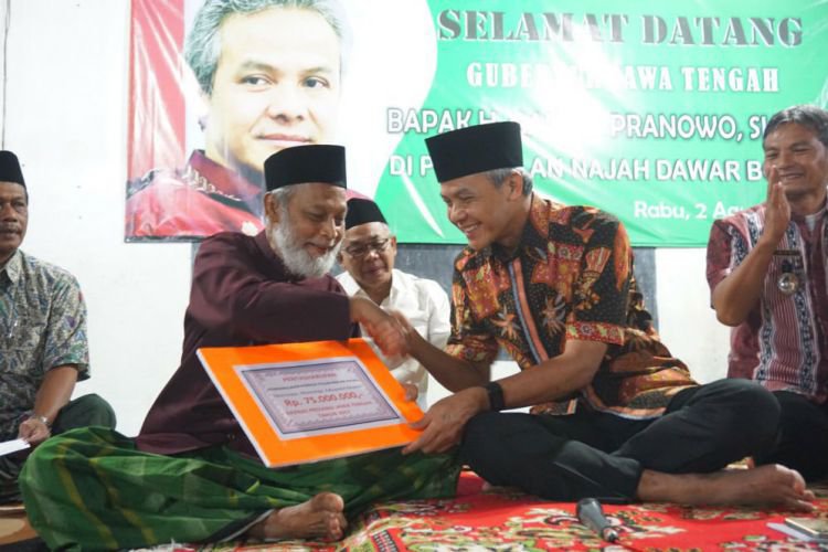 Begini cara Ganjar mudahkan bantuan untuk pondok pesantren di Jateng