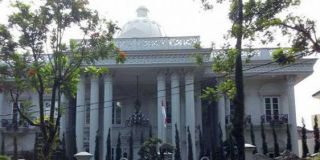 Fakta-fakta rumah mewah bak istana milik bos First Travel, hasil nipu jamaah