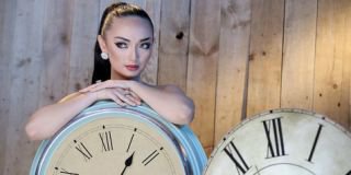 Posting Foto Pakai Kebaya, Garis Hitam Di Dada Zaskia Gotik Jadi Sorotan Netizen