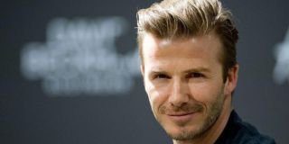 Uluran Jabat Tangan David Beckham Ditolak Cewek Melaysia Ini