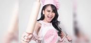 Photoshoot Untuk Bisnis Baru, Kostum dan Bagian Tubuh Ayu Ting Ting ini Jadi Sorotan