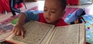 Mengagumkan! Bocah 4 Tahun Lancar Ngaji Tanpa Terbata-Bata! Videonya Jadi Viral