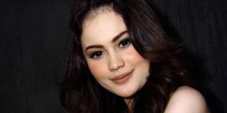 Ternyata anak Jennifer Dunn sudah duduk di bangku sekolah dasar?